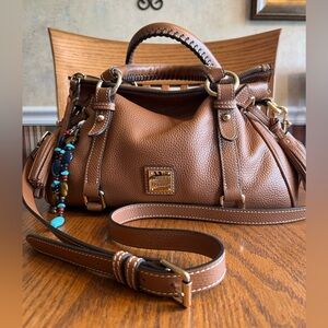 Dooney & Bourke Carmel Pebble Leather Satchel & detachable crossbody strap. EUC!
